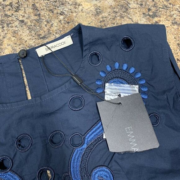NWT Emma Cook Womens Top Crop Sleeveless Embroidered Eyelet Blue Plus Size 14 FB - Picture 2 of 3